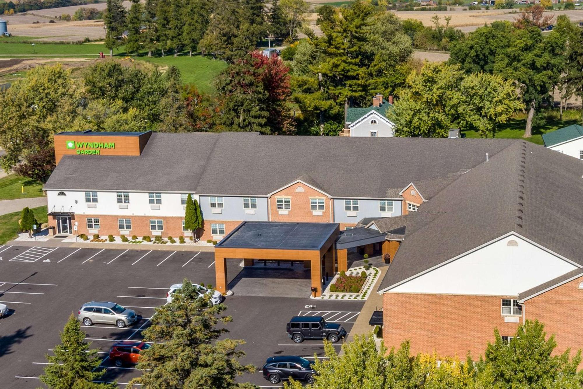 Wyndham Garden Galena Hotel & Day Spa Exterior photo