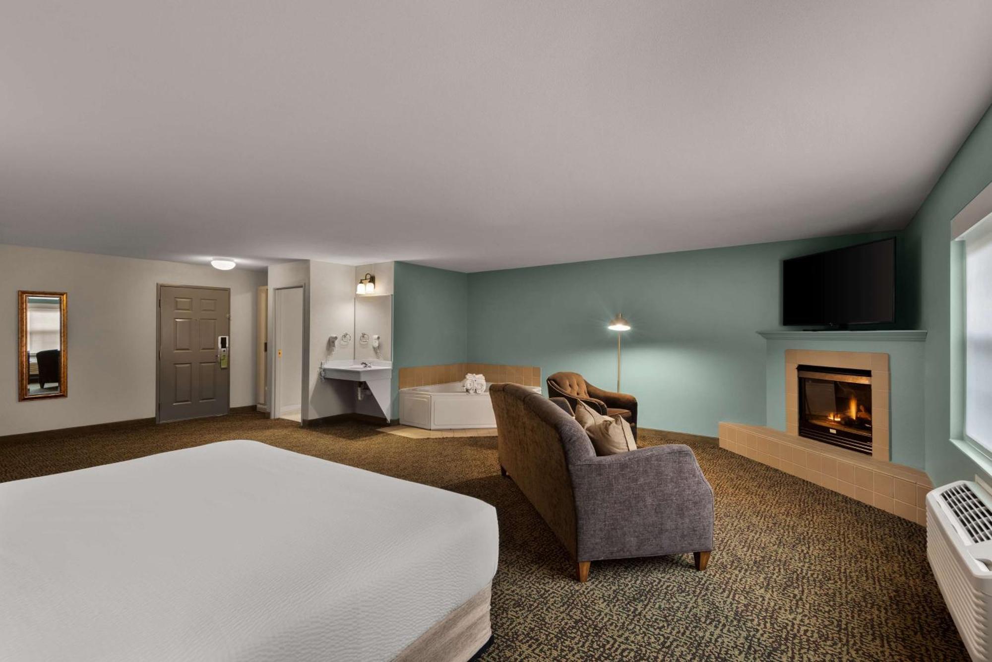 Wyndham Garden Galena Hotel & Day Spa Exterior photo
