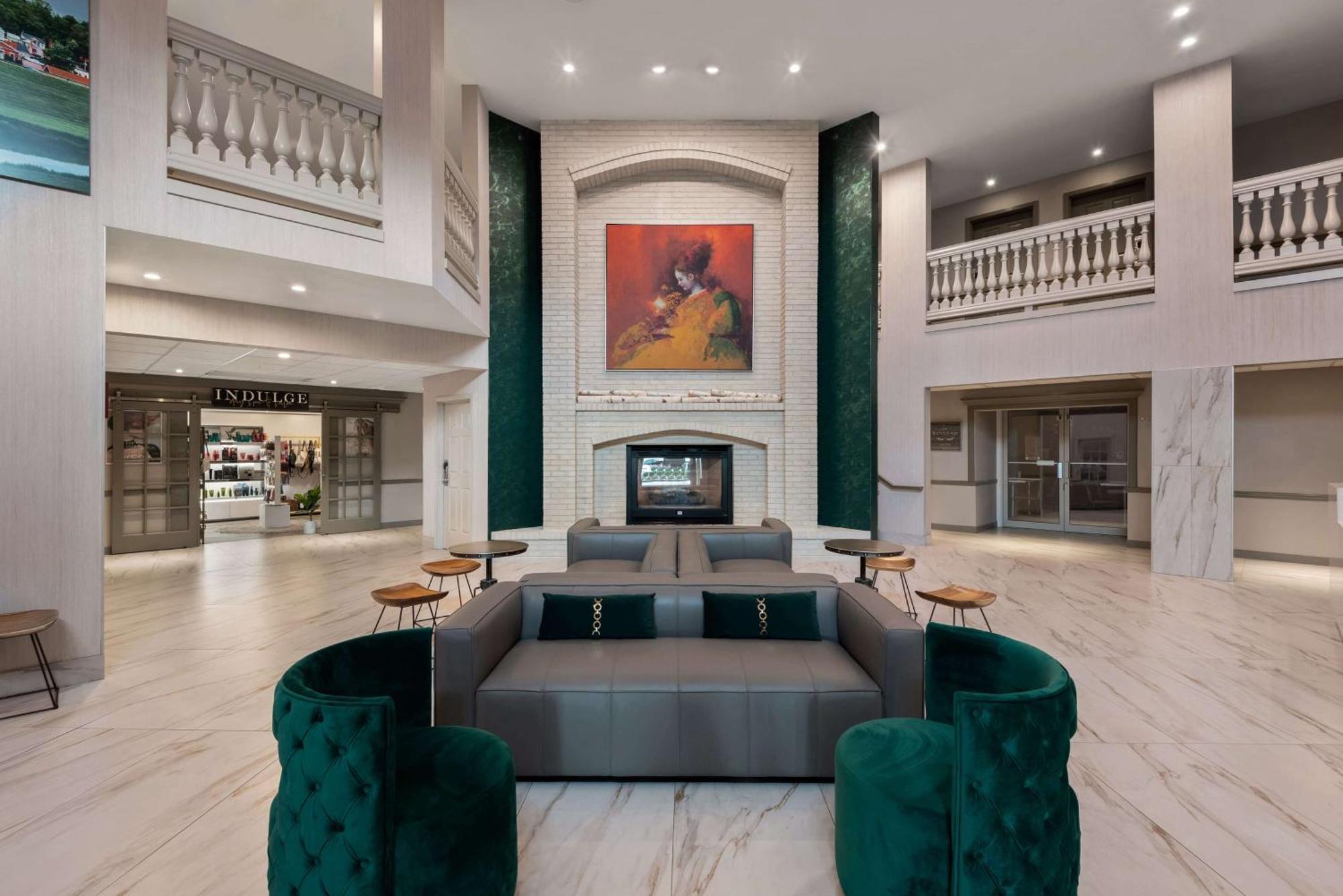 Wyndham Garden Galena Hotel & Day Spa Exterior photo