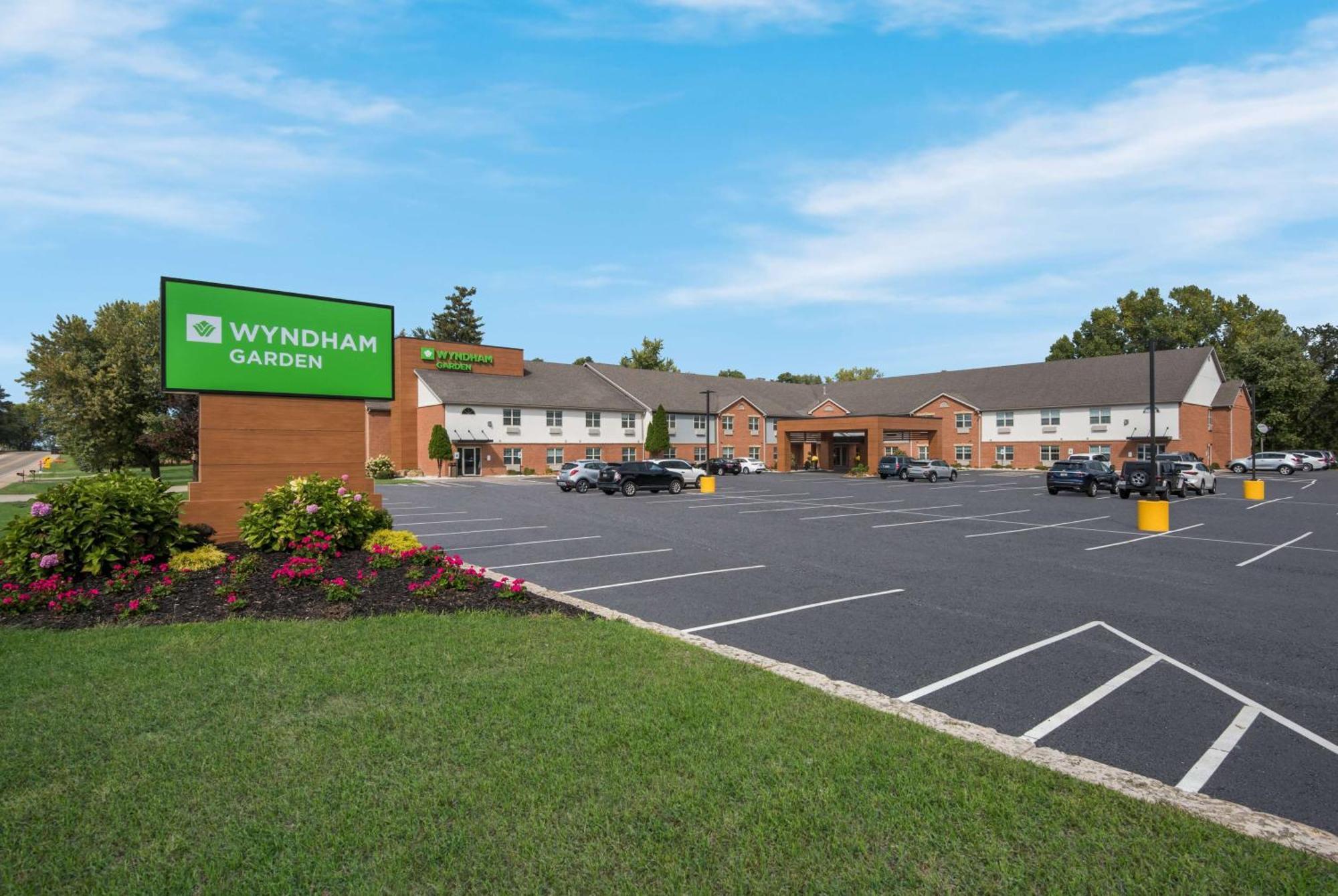 Wyndham Garden Galena Hotel & Day Spa Exterior photo